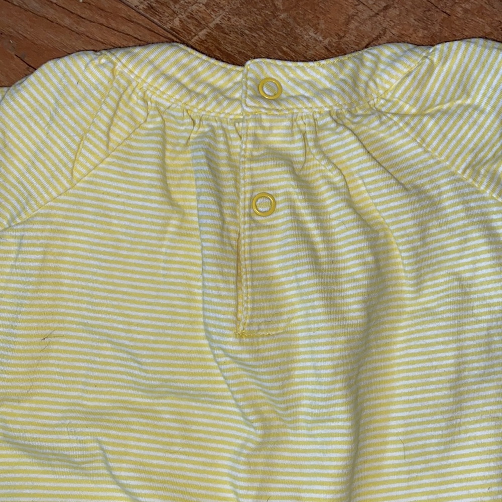 ‼️5/$15‼️ Carter’s Summer Lemon Outfit 9 Months - Picture 4 of 10